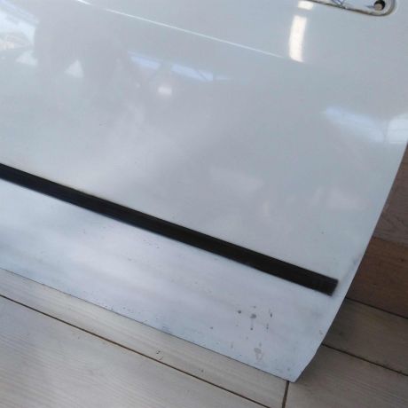 dver-peredniaia-pravaia-skoda-octavia-tour-do-rest-art-52628-big-4