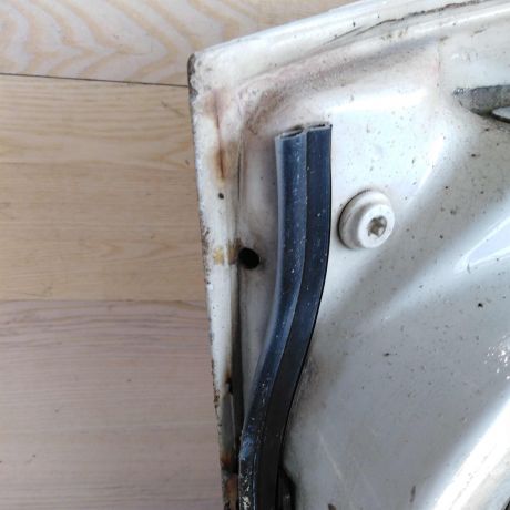 dver-peredniaia-pravaia-skoda-octavia-tour-do-rest-art-52628-big-6