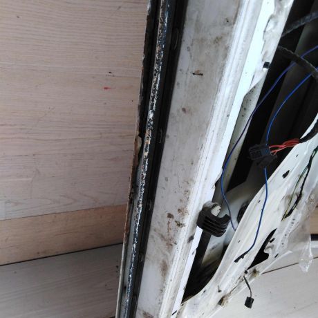 dver-peredniaia-pravaia-skoda-octavia-tour-do-rest-art-52628-big-7