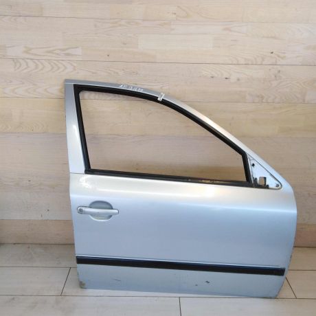 dver-peredniaia-pravaia-defekt-skoda-octavia-tour-do-rest-art-52880-big-0