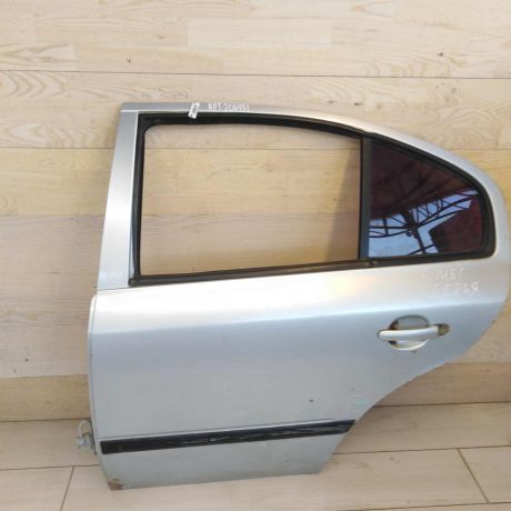 dver-zadniaia-levaia-skoda-octavia-tour-do-rest-defekt-art-52907-big-0