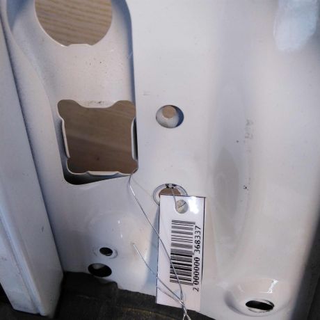 dver-peredniaia-pravaia-volkswagen-polo-09-15gr-evropeiskaia-sborka-art-54898-big-1