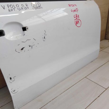 dver-peredniaia-pravaia-volkswagen-polo-09-15gr-evropeiskaia-sborka-art-54898-big-4