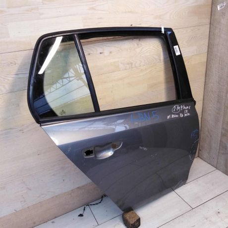 dver-zadniaia-pravaia-volkswagen-golf-6-xetcbek-defekt-art-56731-big-1