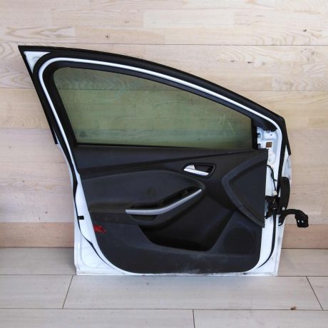 dver-peredniaia-levaia-ford-focus-3-art-57197-big-0