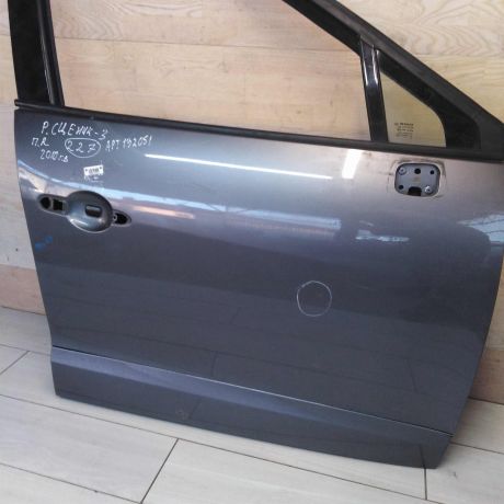 dver-peredniaia-pravaia-renault-grand-scenic-3-art-57262-big-1