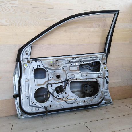 dver-peredniaia-pravaia-mitsubishi-lancer-9-art-57484-big-4