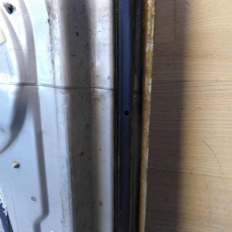 dver-peredniaia-levaia-hyundai-trajet-03gv-korroziia-art-61377-big-9