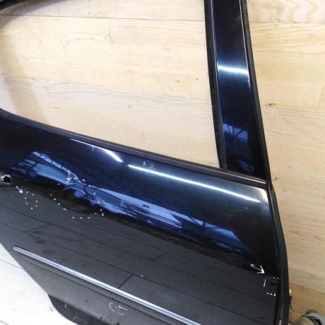 dver-zadniaia-pravaia-korroziia-peugeot-407-sedan-art-61918-big-1