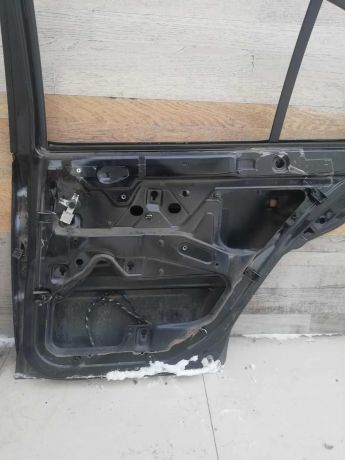 dver-zadniaia-pravaia-defekt-skoda-octavia-tour-sniat-molding-art-62045-big-5