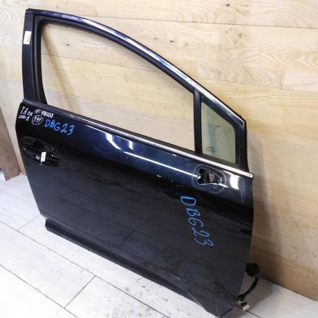 dver-peredniaia-pravaia-toyota-avensis-iii-t27-art-62194-big-1