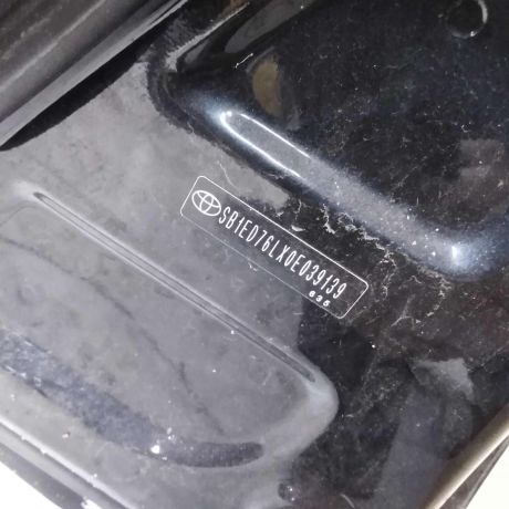 dver-peredniaia-pravaia-toyota-avensis-iii-t27-art-62194-big-2