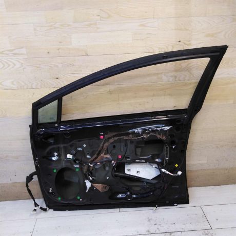 dver-peredniaia-pravaia-toyota-avensis-iii-t27-art-62194-big-9