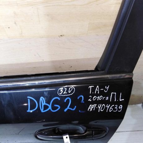 dver-peredniaia-levaia-toyota-avensis-iii-t27-art-62195-big-1