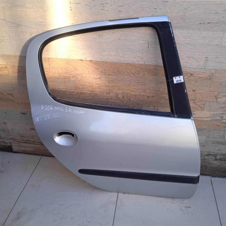 dver-zadniaia-pravaia-sedan-peugeot-206-art-62608-big-0