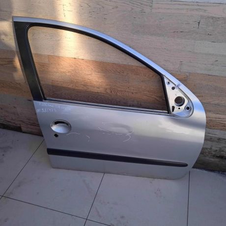 dver-peredniaia-pravaia-peugeot-206-art-62689-big-0