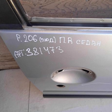 dver-peredniaia-pravaia-peugeot-206-art-62689-big-2