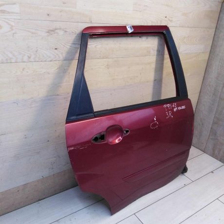 dver-zadniaia-pravaia-ford-focus-1-universal-defekty-art-66069-big-7