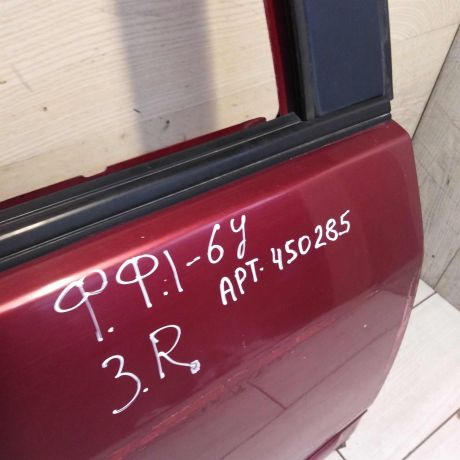 dver-zadniaia-pravaia-ford-focus-1-universal-defekty-art-66069-big-3