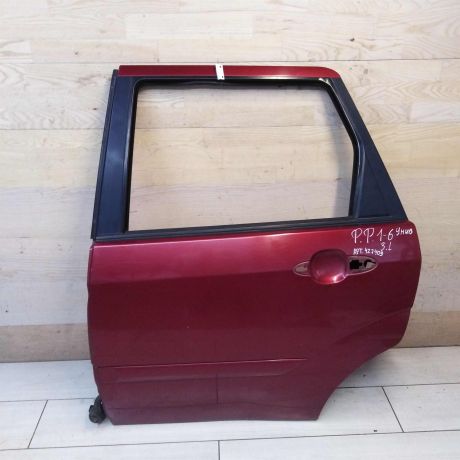 dver-zadniaia-levaia-ford-focus-1-universal-art-66167-big-0