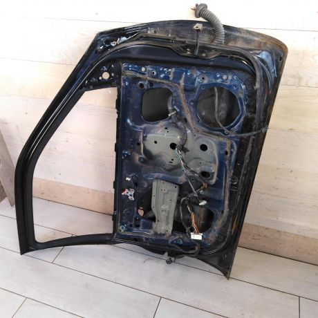 dver-peredniaia-levaia-nissan-primera-p11-restailing-defekty-art-71361-big-1