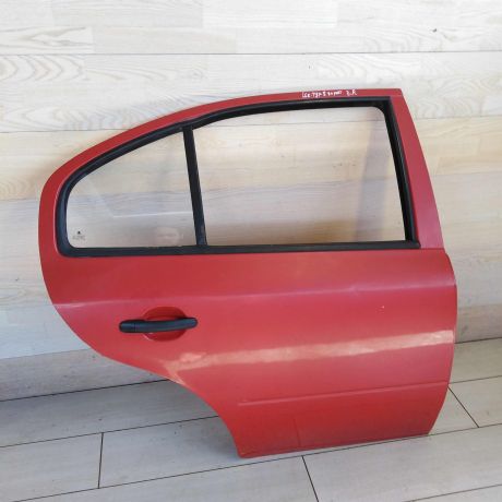 dver-zadniaia-pravaia-skoda-octavia-tour-liftbek-art-75192-big-0