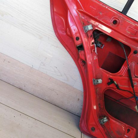 dver-zadniaia-levaia-skoda-octavia-tour-liftbek-defekt-art-75248-big-2