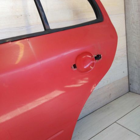 dver-zadniaia-levaia-skoda-octavia-tour-liftbek-defekt-art-75248-big-1