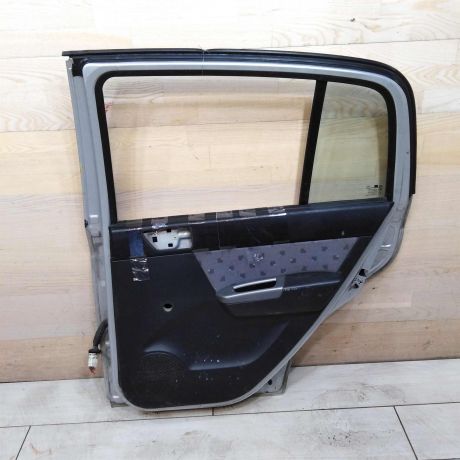 dver-zadniaia-pravaia-hyundai-getz-art-77572-big-1