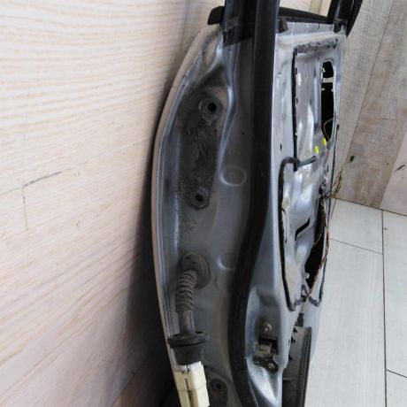 dver-zadniaia-pravaia-toyota-corolla-e120-xetcbek-art-79009-big-9