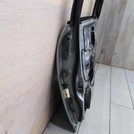 dver-zadniaia-pravaia-toyota-corolla-e120-xetcbek-art-79009-big-8