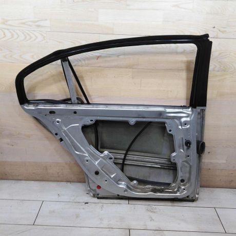 dver-zadniaia-levaia-skoda-superb-i-art-79731-big-9