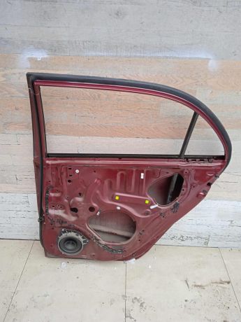 dver-zadniaia-pravaia-toyota-corolla-ix-e120-e130-art-82173-big-1