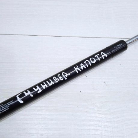 amortizator-kapota-upor-volkswagen-golf-4-art-83611-big-2