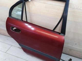 dver-zadniaia-pravaia-mitsubishi-carisma-art-84804