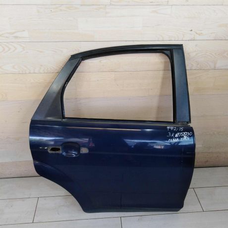dver-zadniaia-pravaia-ford-focus-2-restailing-art-87287-big-0