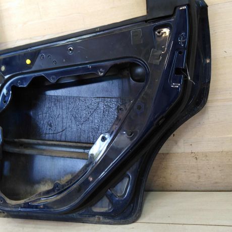 dver-zadniaia-pravaia-ford-focus-2-restailing-art-87287-big-9