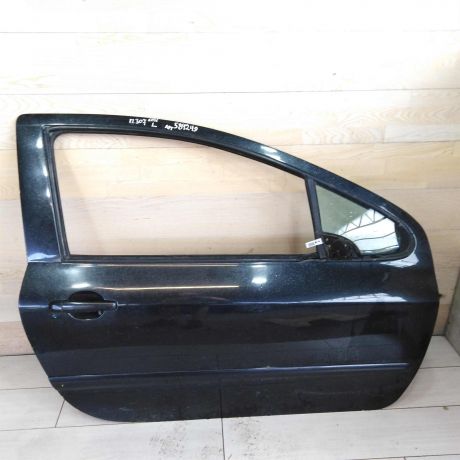 dver-peredniaia-pravaia-peugeot-307-kupe-art-88747-big-0