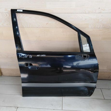 dver-peredniaia-pravaia-mitsubishi-space-wagon-iii-restailing-art-89152-big-0