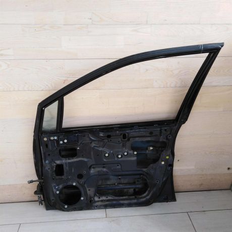 dver-peredniaia-pravaia-mitsubishi-space-wagon-iii-restailing-art-89152-big-6