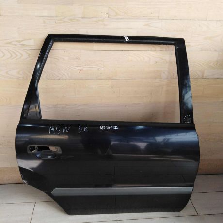 dver-zadniaia-pravaia-mitsubishi-space-wagon-iii-restailing-art-89155-big-0