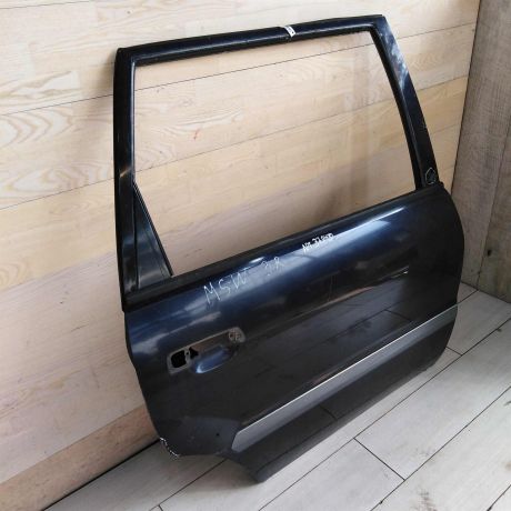 dver-zadniaia-pravaia-mitsubishi-space-wagon-iii-restailing-art-89155-big-5