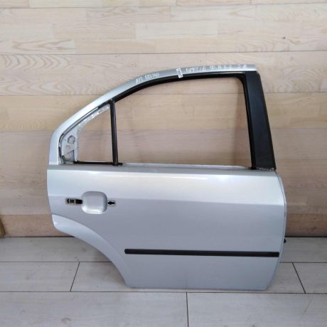dver-zadniaia-pravaia-ford-mondeo-3-art-89655-big-0