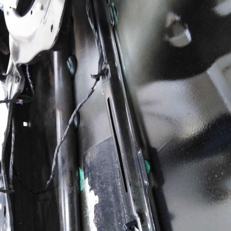 dver-peredniaia-pravaia-hyundai-ix35-i-art-91571-big-3