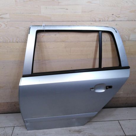 dver-zadniaia-levaia-opel-astra-h-dorestailing-universal-art-94811-big-0
