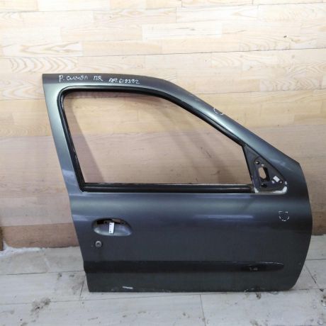 dver-peredniaia-pravaia-renault-symbol-i-art-96105-big-0
