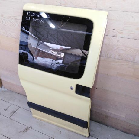 dver-pravaia-otkatnaia-peugeot-partner-i-restailing-art-96186-big-1