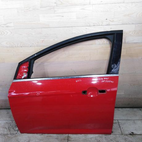 dver-peredniaia-levaia-ford-focus-3-art-97203-big-0