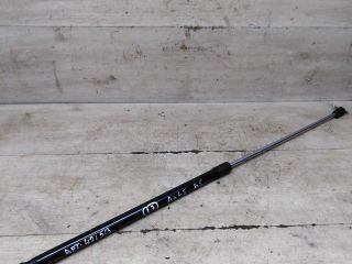 amortizator-kapota-upora-audi-a6-c5-volkswagen-passat-b5-volkswagen-passat-b5-gp-art-97390