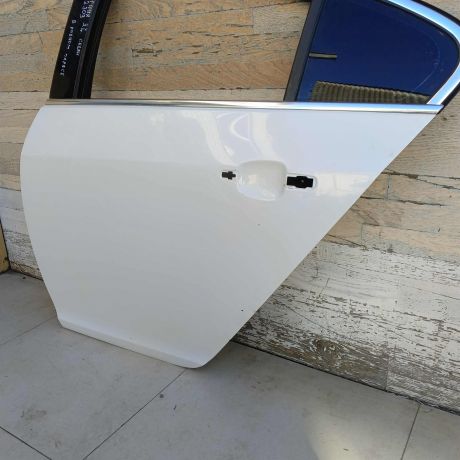 zadniaia-levaia-dver-opel-insignia-i-art-97551-big-1